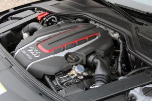 Audi S8 2012 года  (WW)